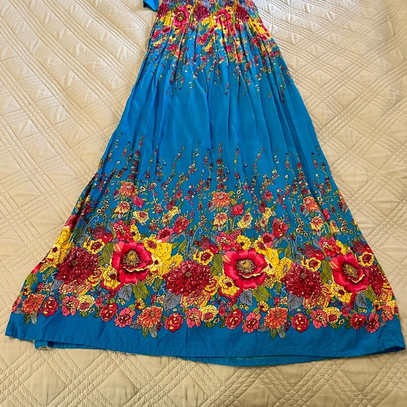 Colorful Women’s Halter Dress, NEVER WORN, Estimated Size Small - Picture 3 of 9